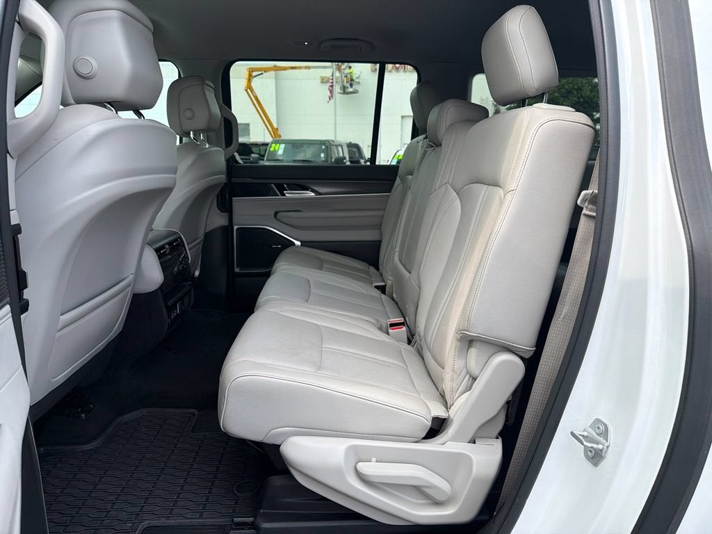 2024 Jeep Wagoneer L Series II