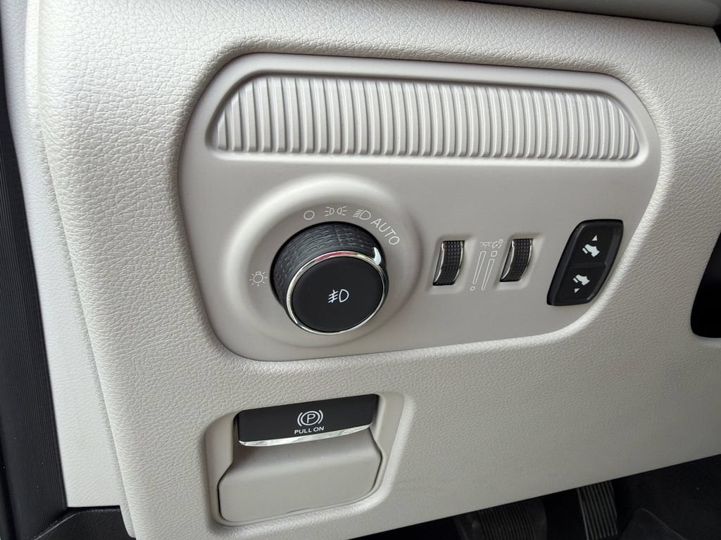 2024 Jeep Wagoneer L Series II