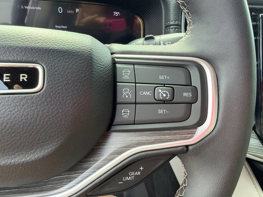 2024 Jeep Wagoneer L Series II
