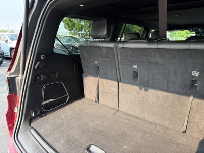 2024 Jeep Wagoneer Base