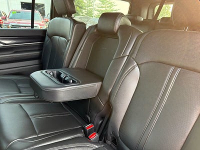 2024 Jeep Wagoneer Base