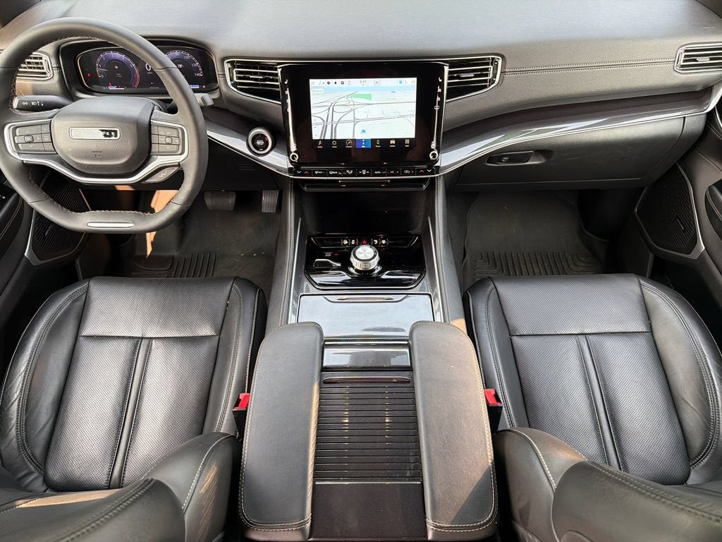 2024 Jeep Wagoneer Base