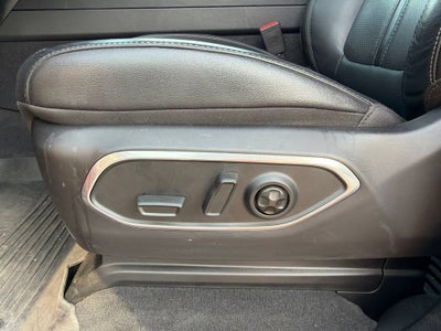 2024 Jeep Wagoneer Base