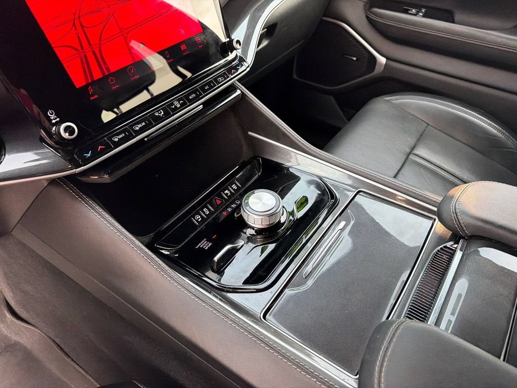 2024 Jeep Wagoneer Base