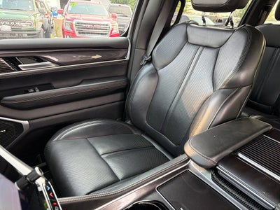 2024 Jeep Wagoneer Base