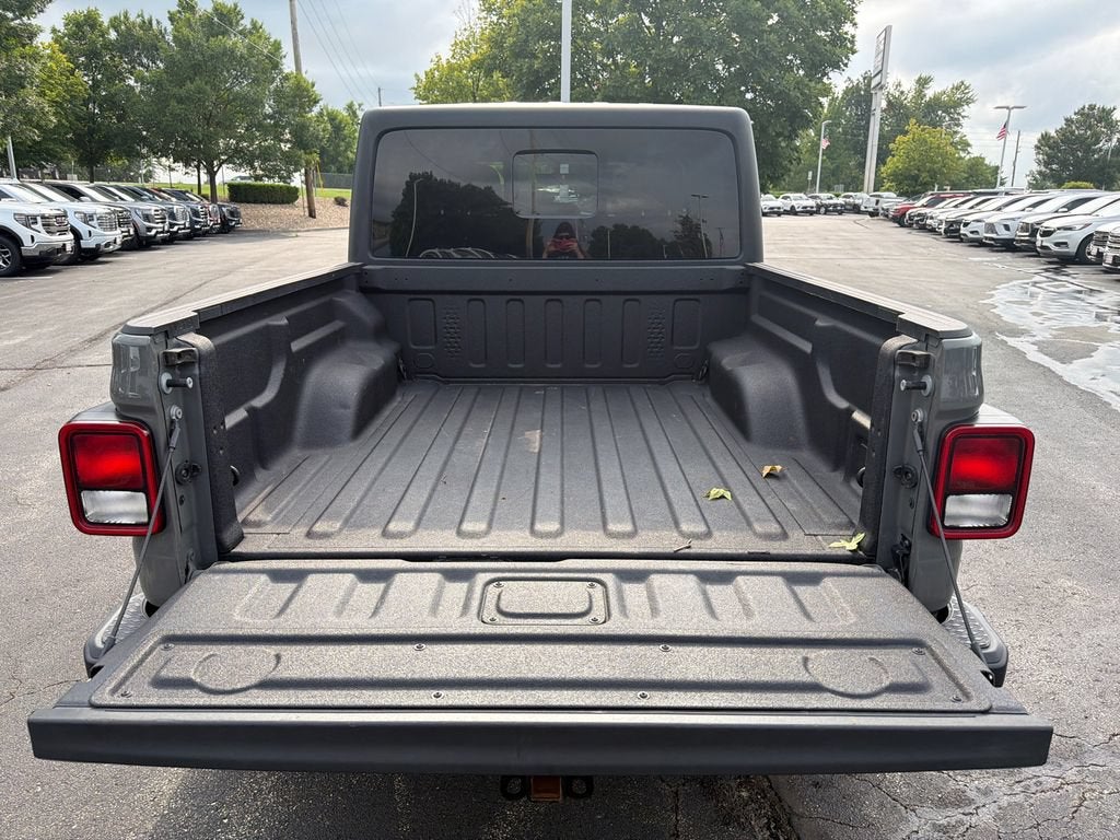 2021 Jeep Gladiator Overland
