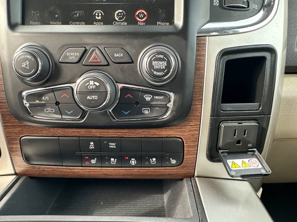 2016 RAM 1500 Laramie