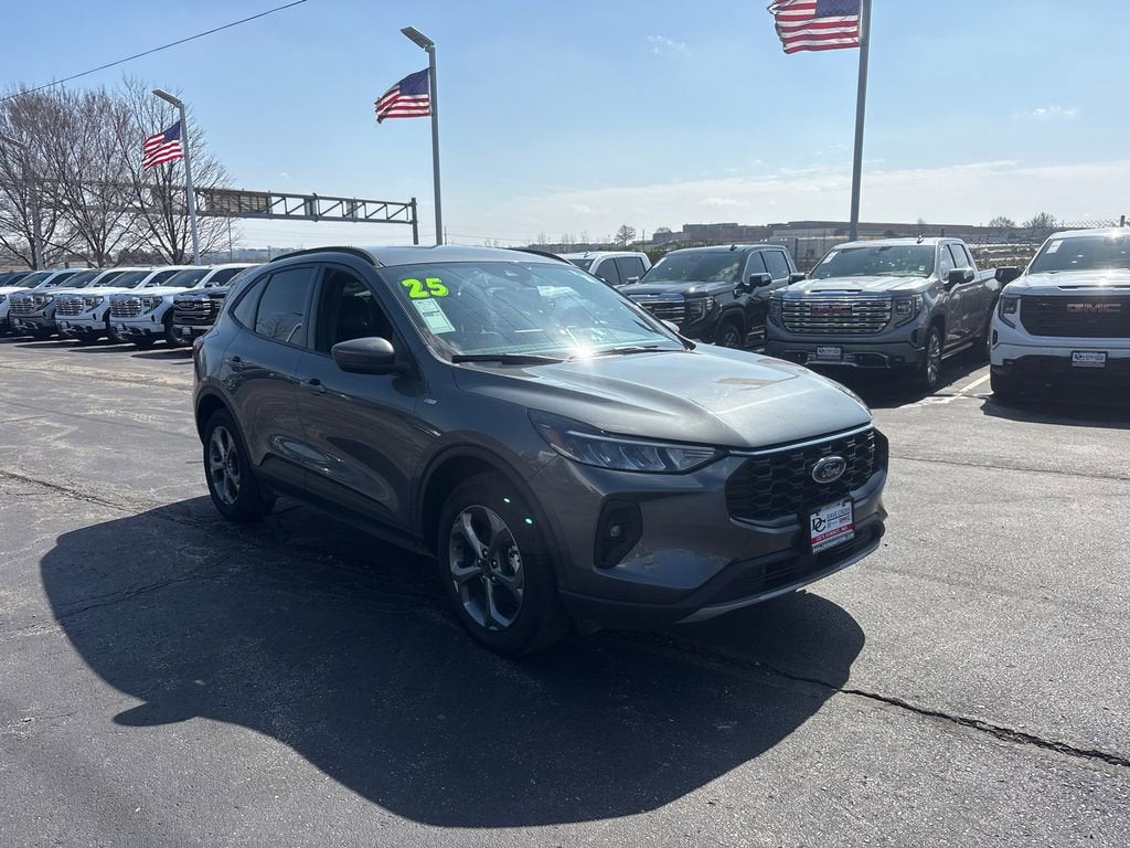 2025 Ford Escape ST-Line Select