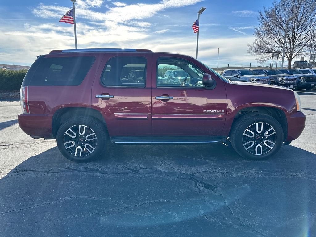 2008 GMC Yukon Base