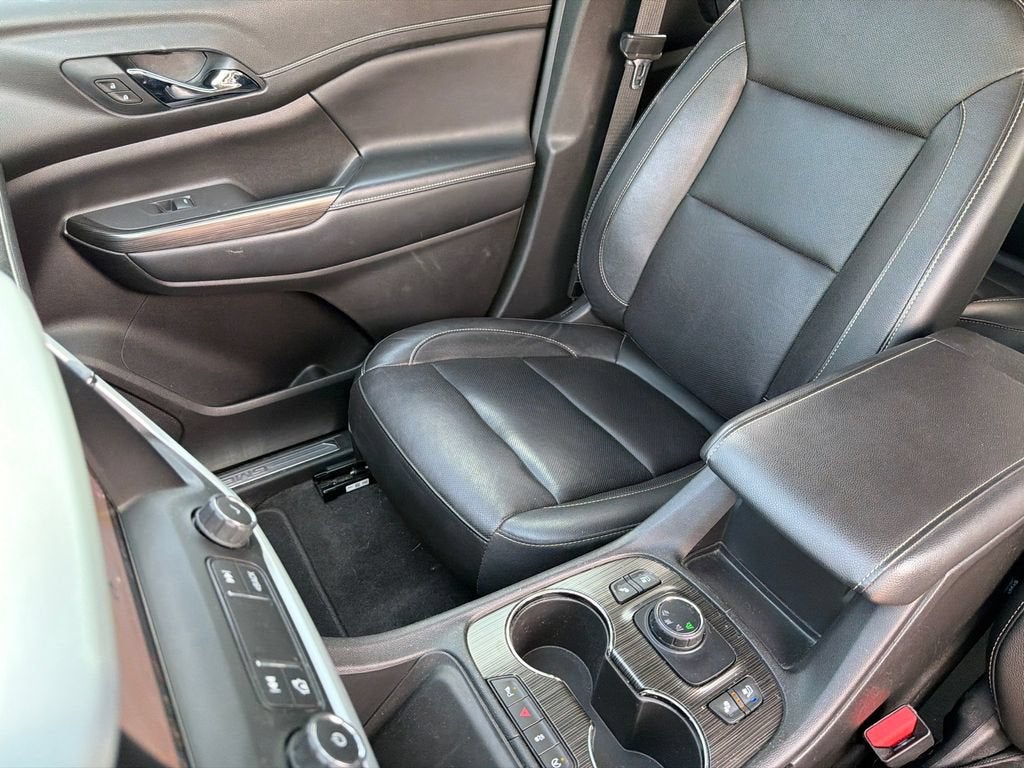 2020 GMC Acadia SLT