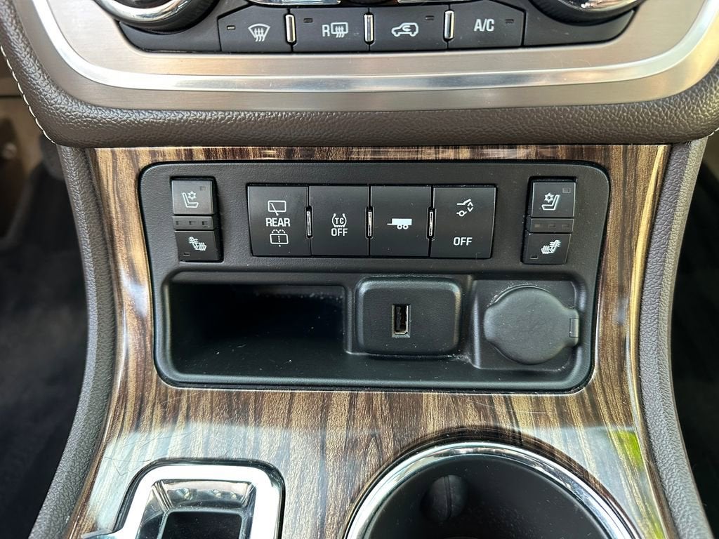 2016 GMC Acadia Denali