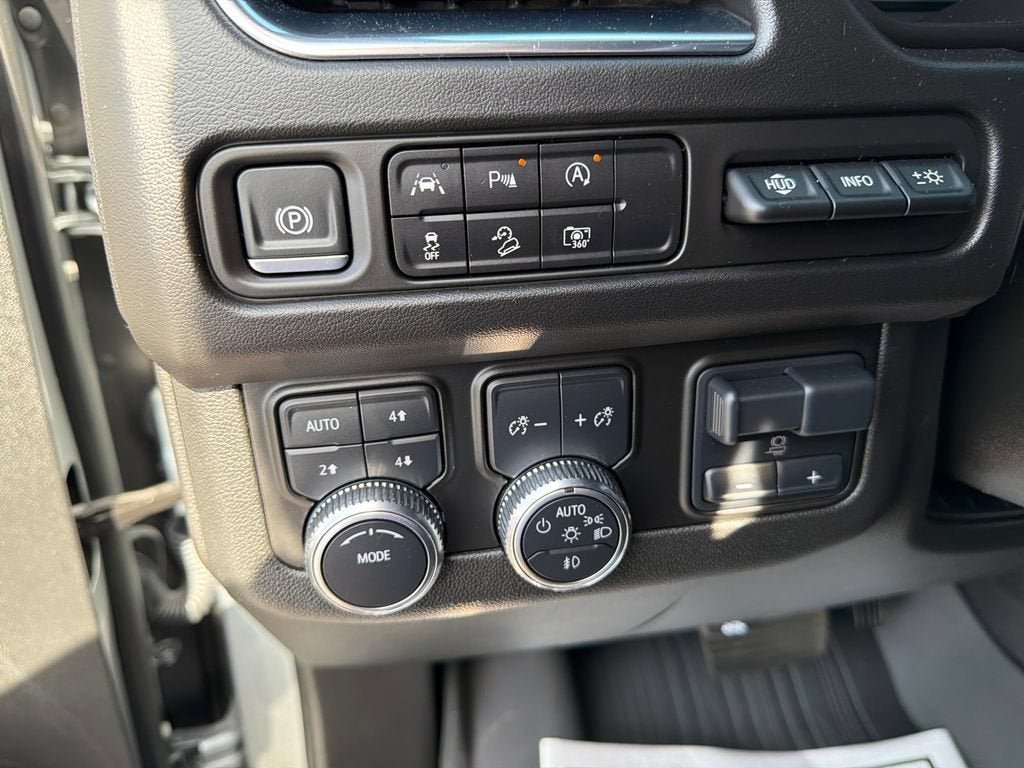 2024 GMC Yukon AT4