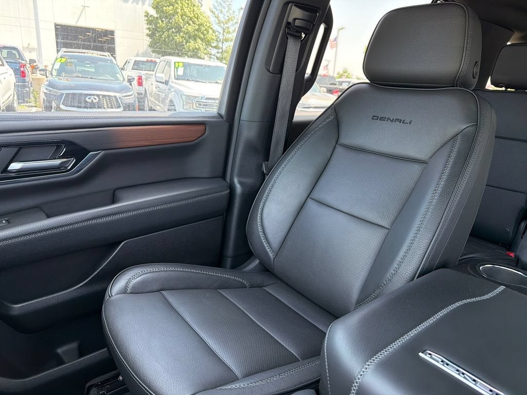 2025 GMC Yukon Denali
