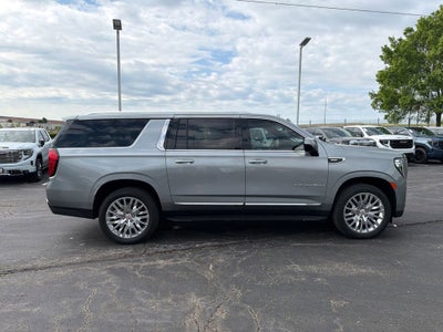2023 GMC Yukon XL SLT