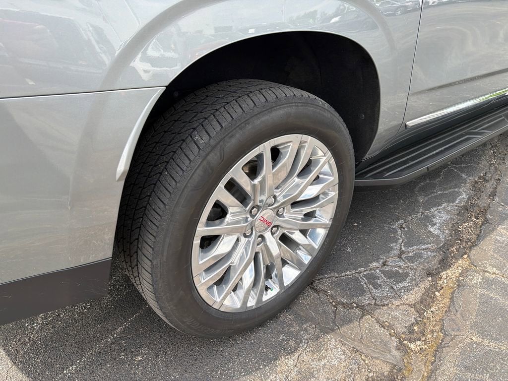 2023 GMC Yukon XL SLT