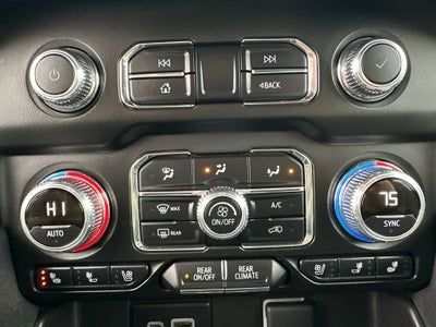 2024 GMC Yukon XL SLT