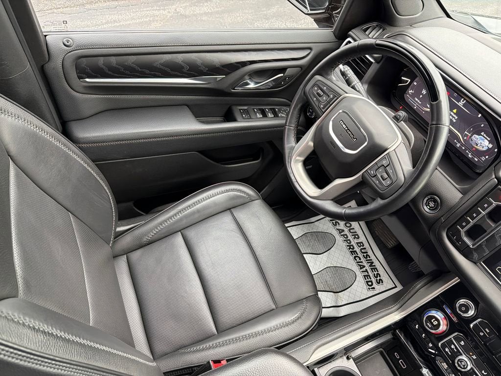 2023 GMC Yukon XL Denali