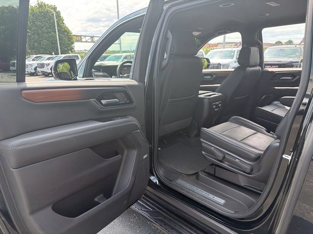 2025 GMC Yukon XL Denali
