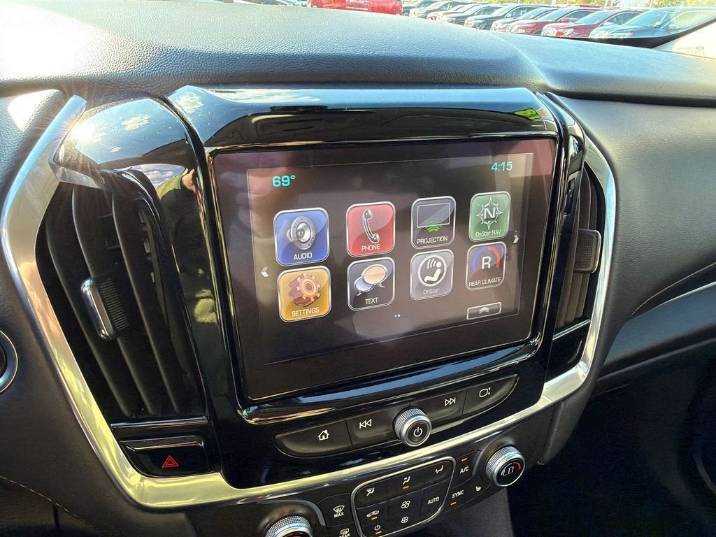 2018 Chevrolet Traverse LT Cloth