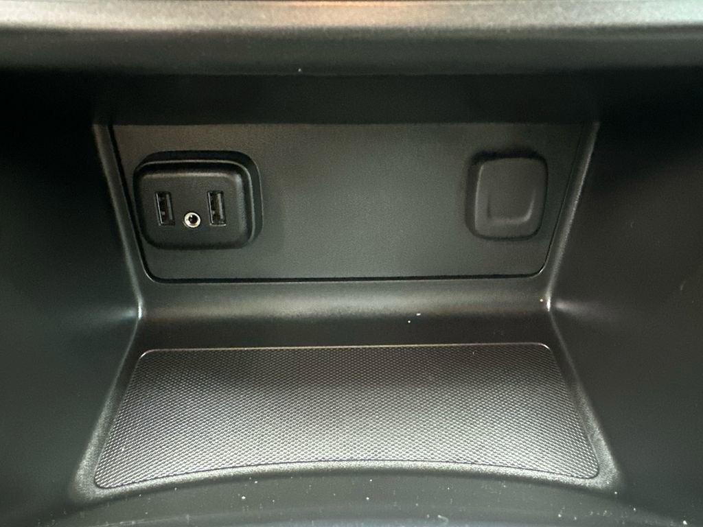 2022 GMC Canyon Elevation Standard