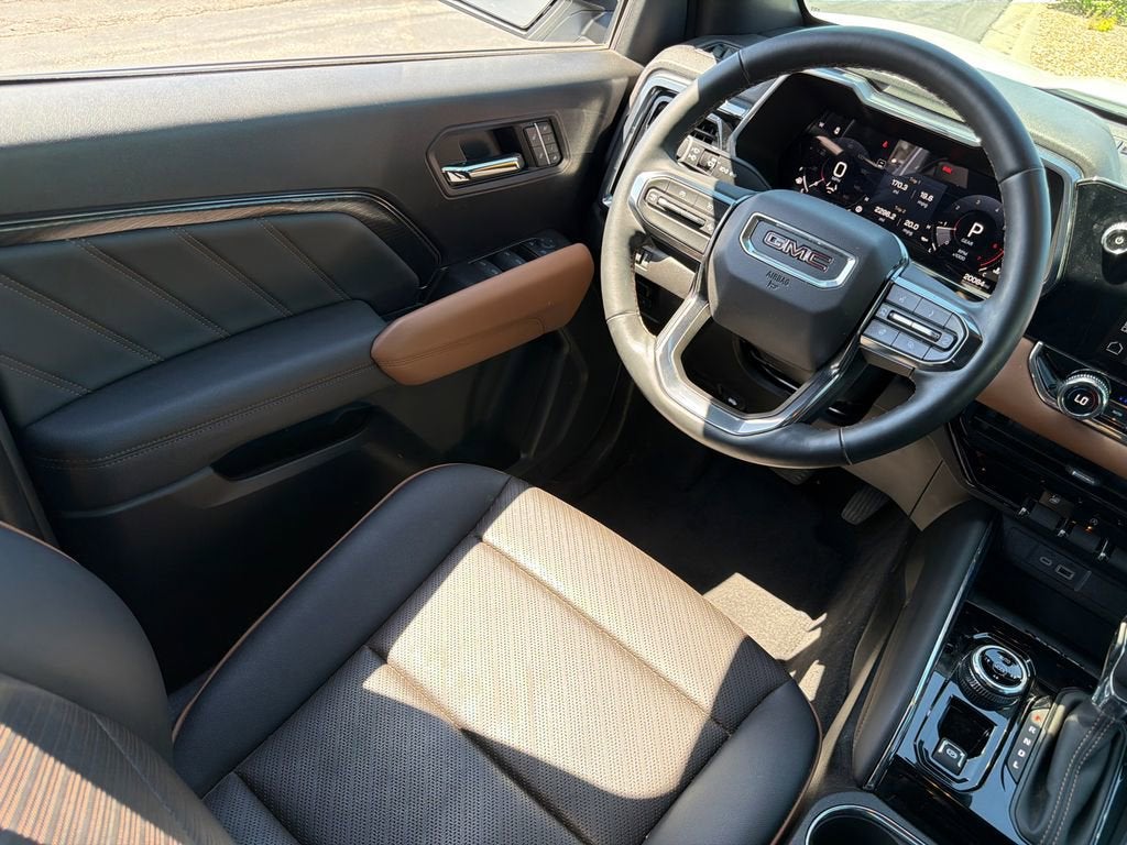 2024 GMC Canyon AT4