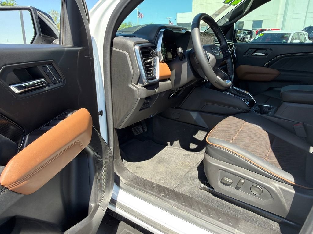 2024 GMC Canyon AT4