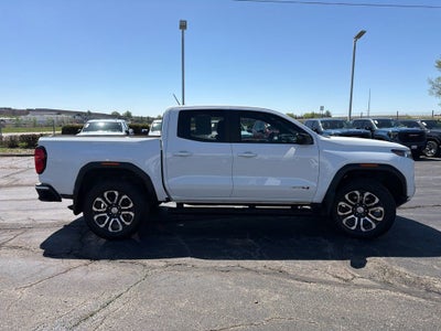 2024 GMC Canyon AT4