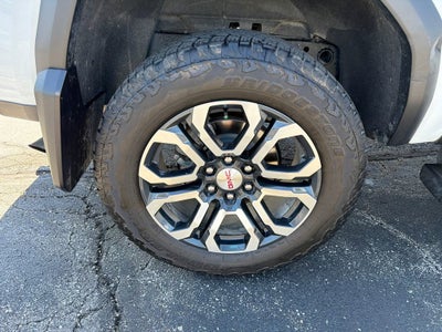 2024 GMC Canyon AT4