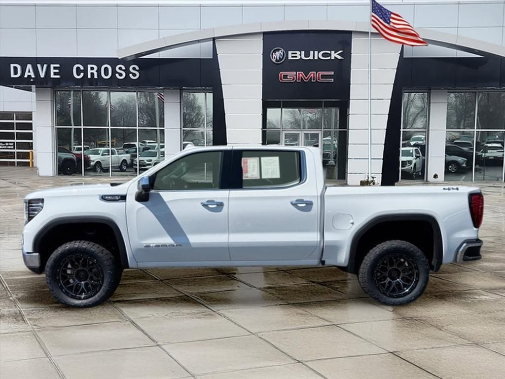 2025 GMC Sierra 1500 SLT