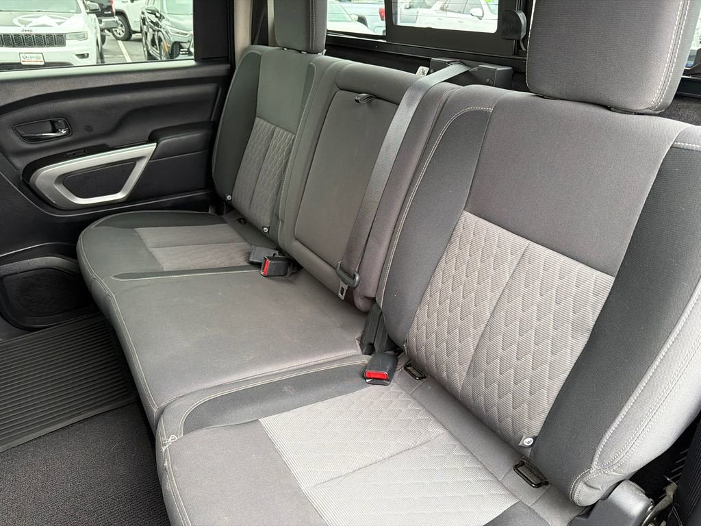 2021 Nissan Titan SV