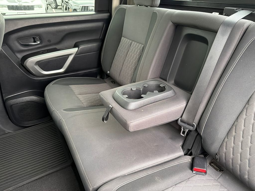 2021 Nissan Titan SV