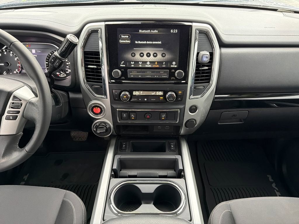2021 Nissan Titan SV