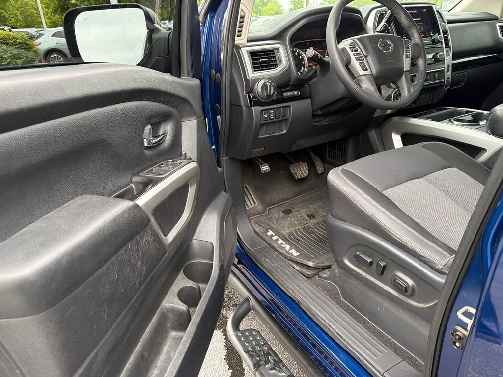 2021 Nissan Titan SV