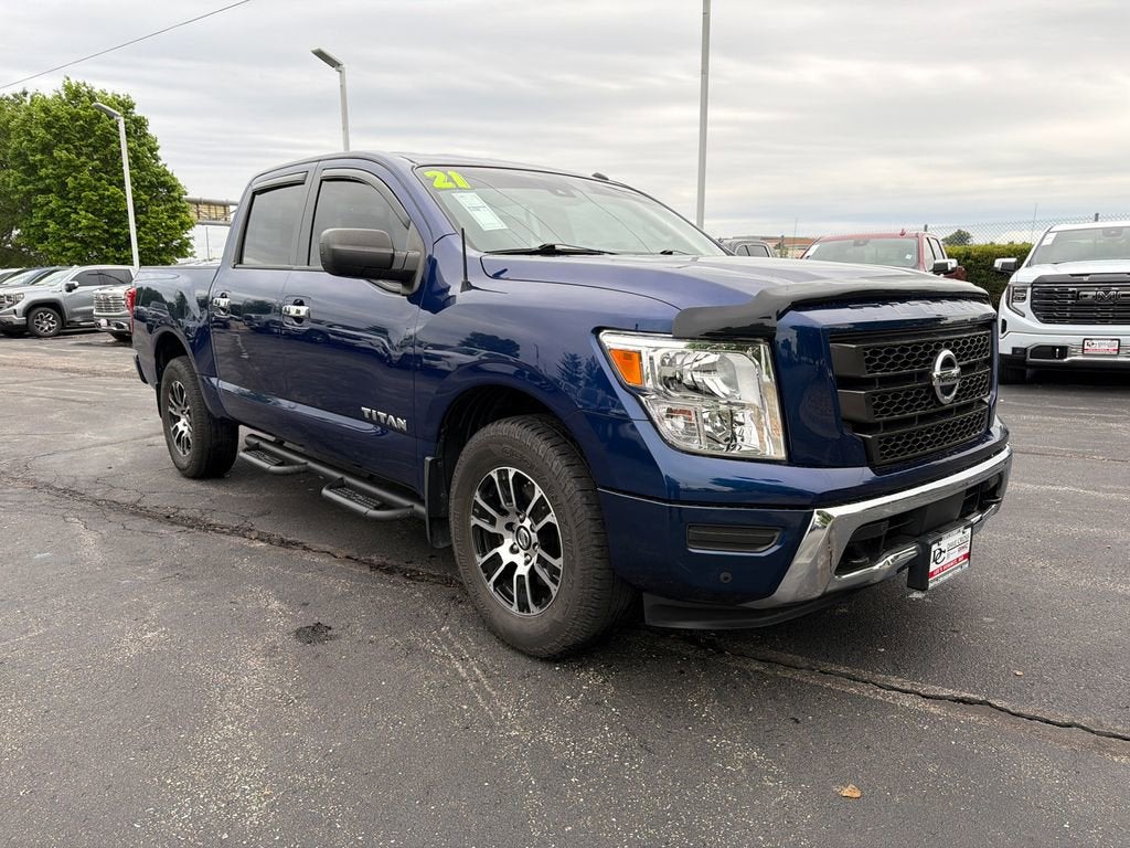 2021 Nissan Titan SV