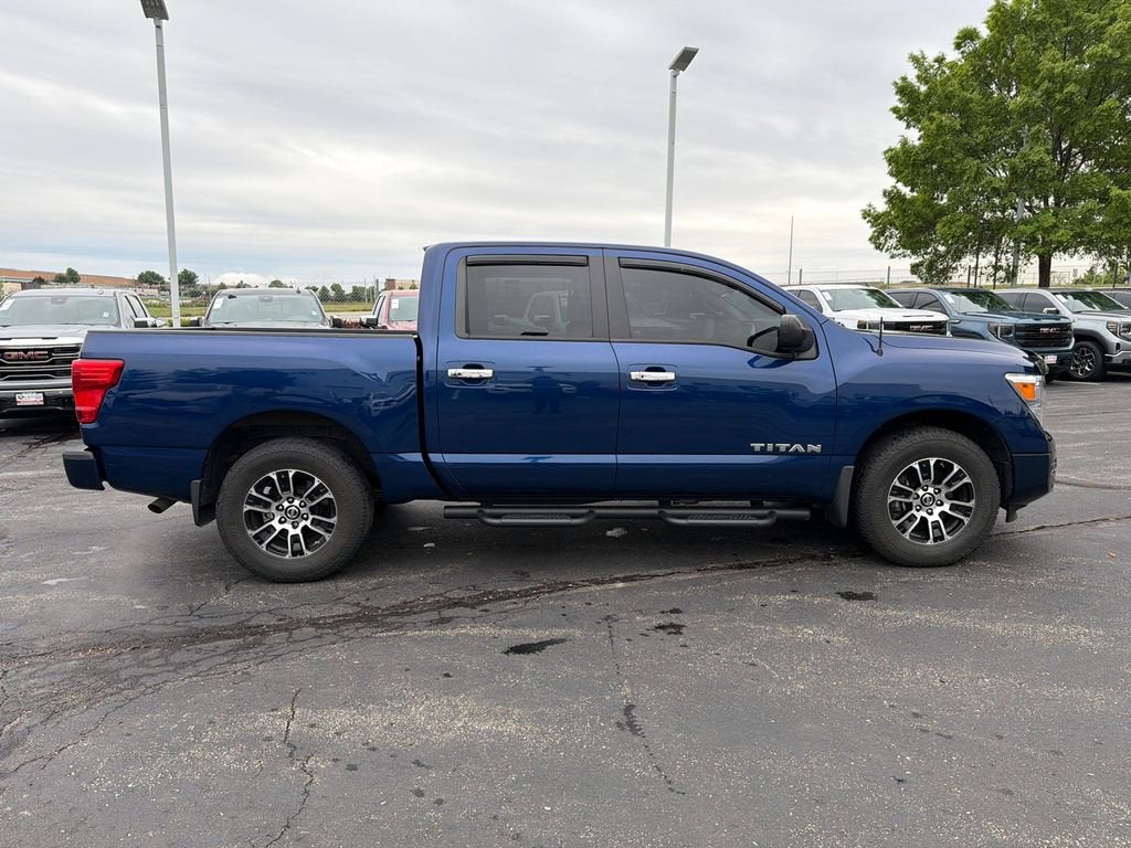 2021 Nissan Titan SV