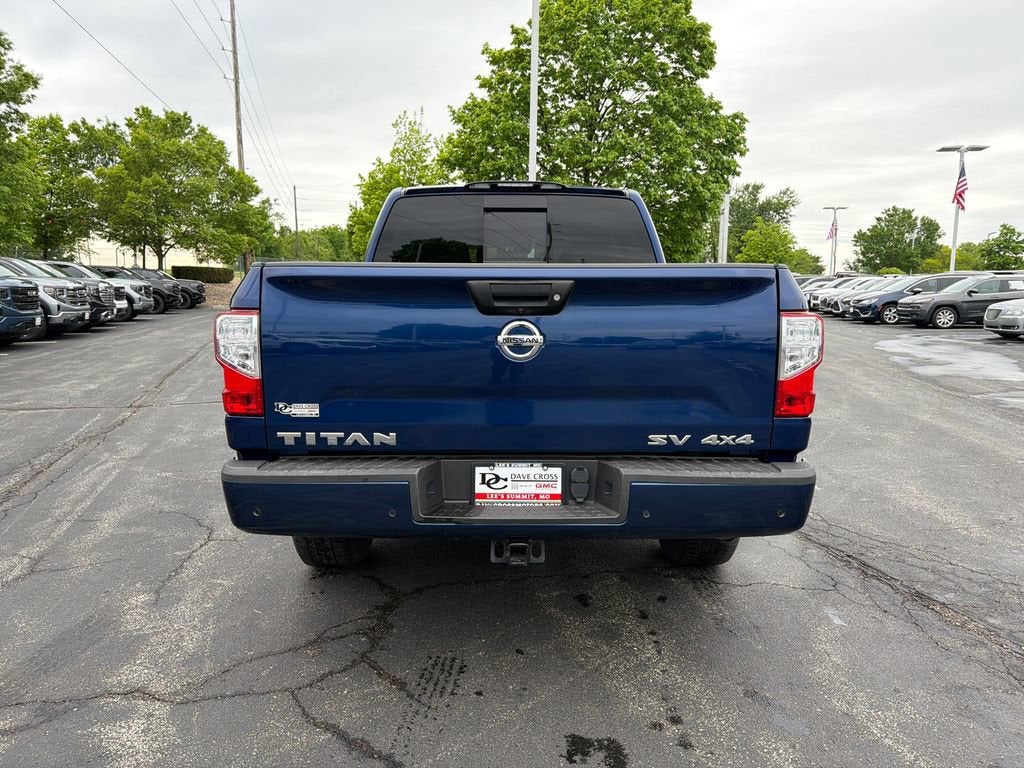 2021 Nissan Titan SV