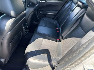 2014 Chrysler 300 300C