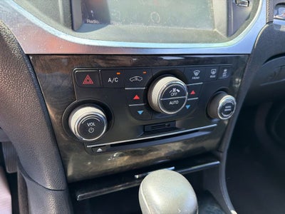 2014 Chrysler 300 300C