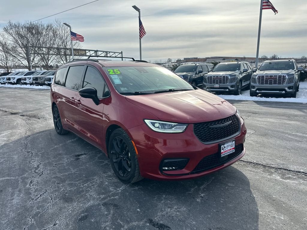 2025 Chrysler Pacifica Limited