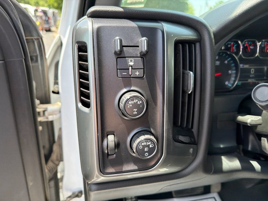 2019 Chevrolet Silverado LD LT