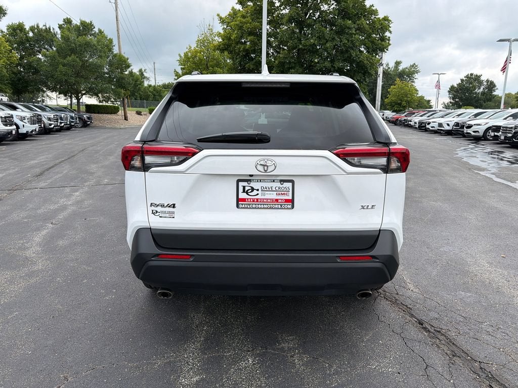 2025 Toyota RAV4 XLE