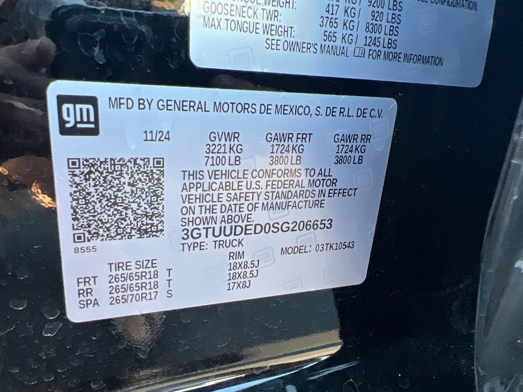 2025 GMC Sierra 1500 SLT