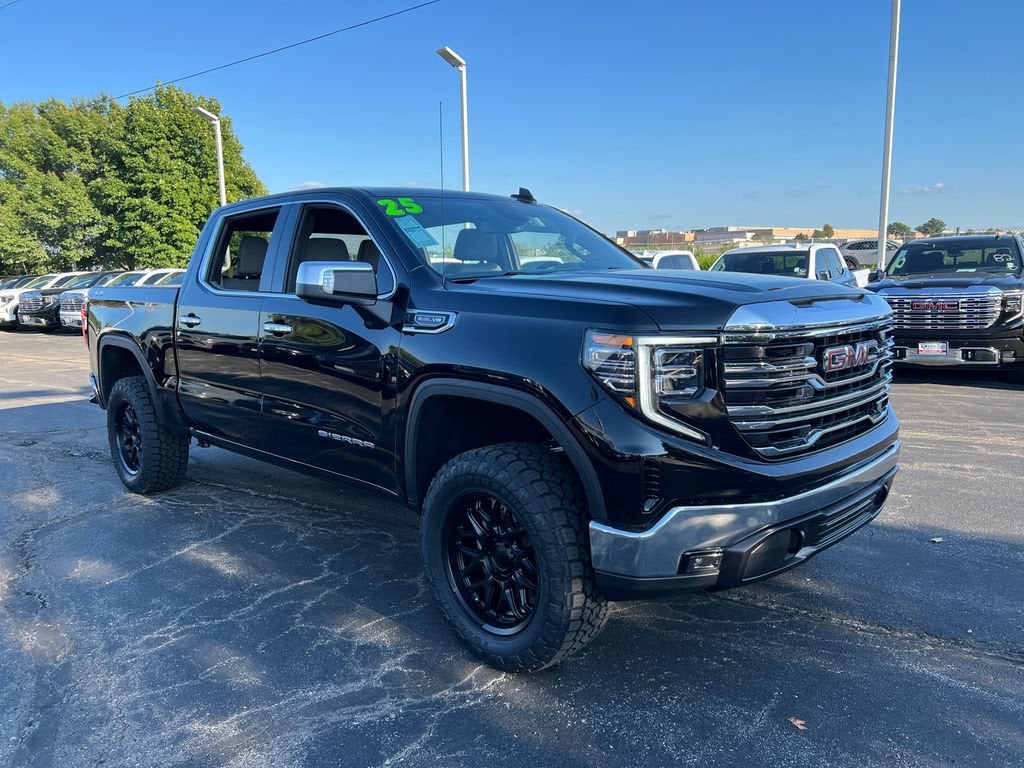2025 GMC Sierra 1500 SLT