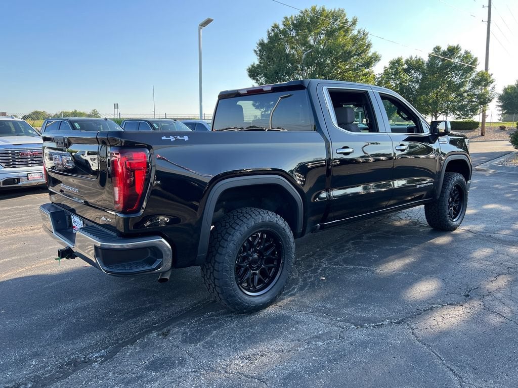 2025 GMC Sierra 1500 SLT