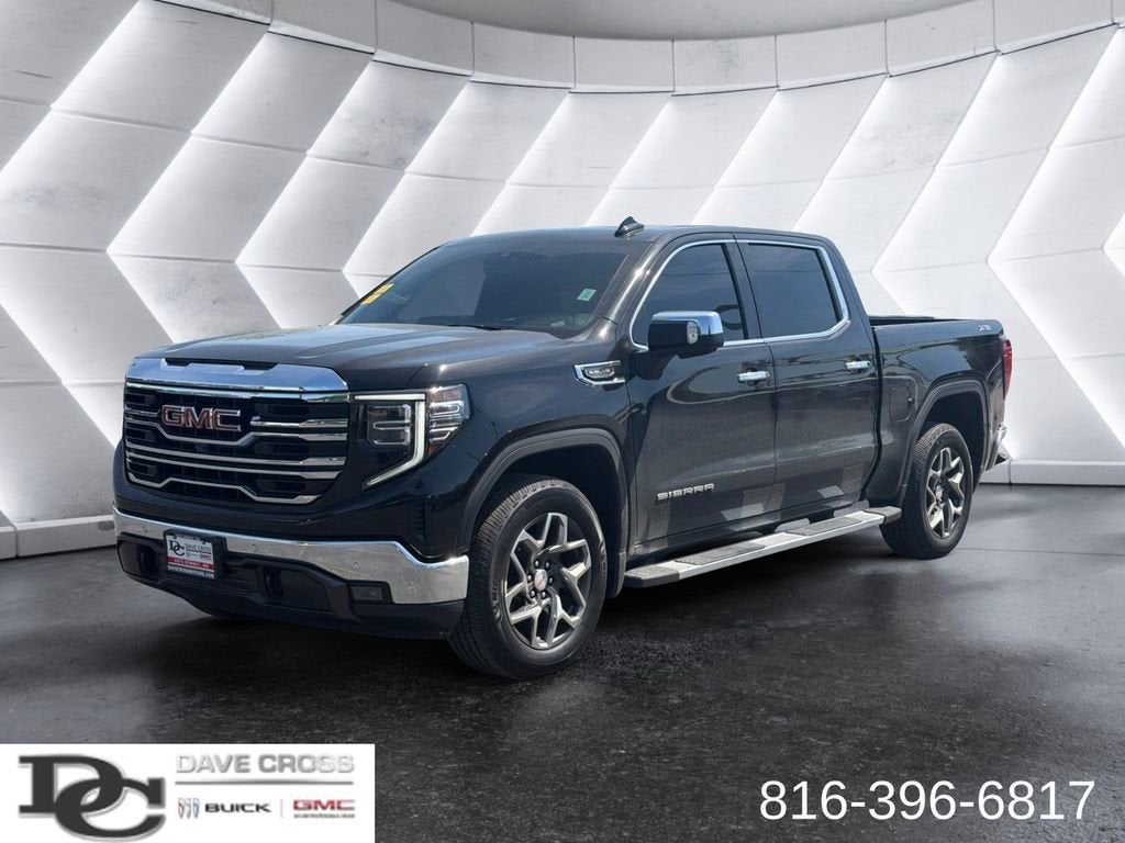 2023 GMC Sierra 4WD Crew Cab Short Box SLT's photo