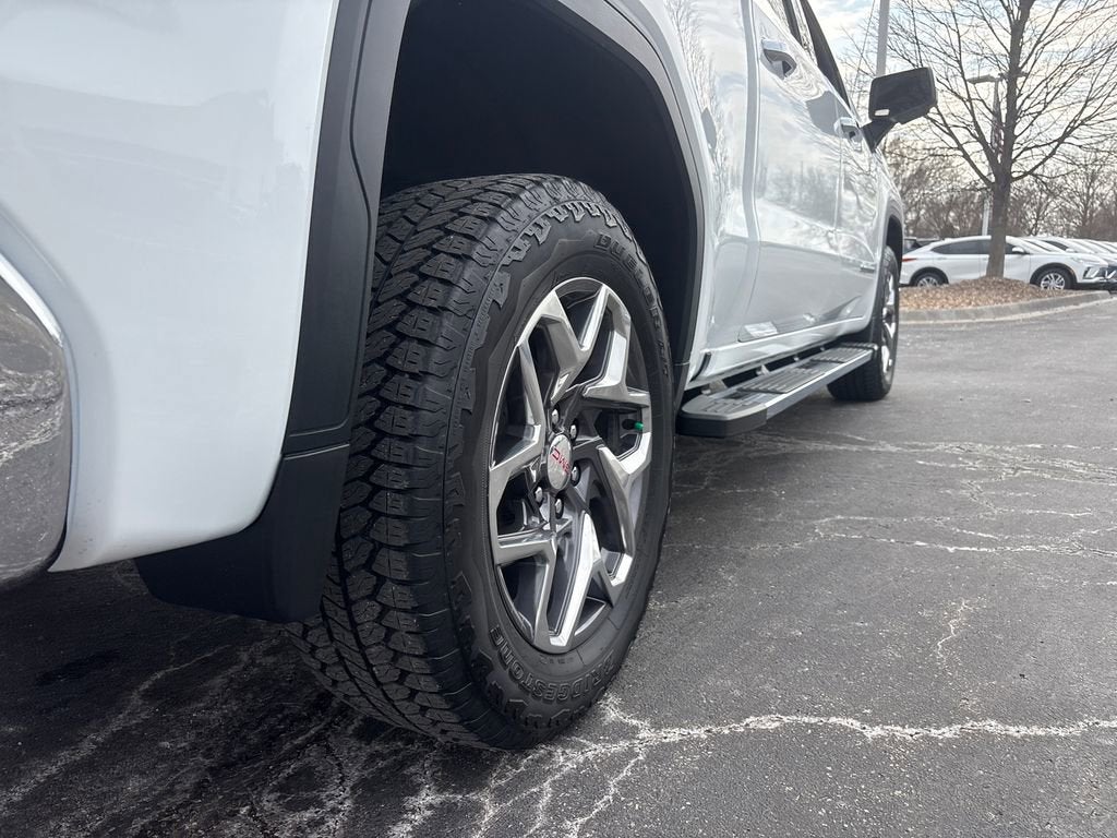 2025 GMC Sierra 1500 SLT