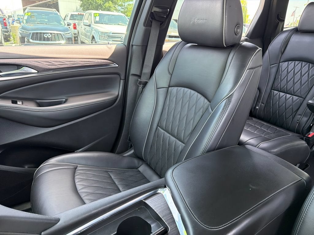 2022 Buick Enclave Avenir