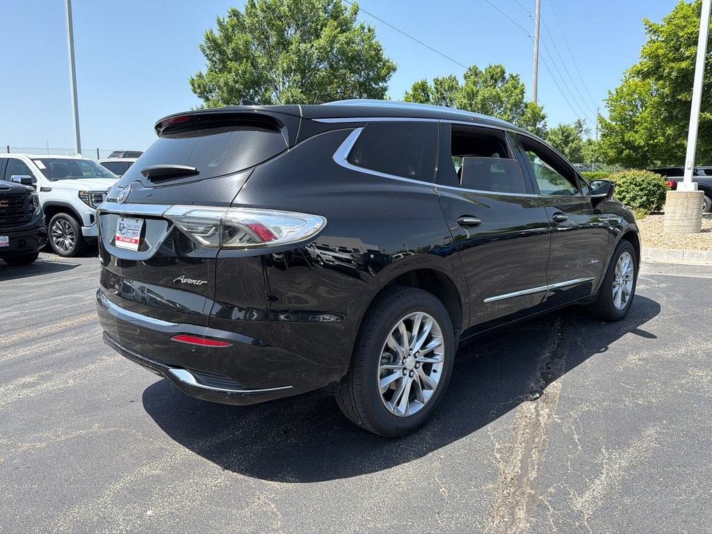2022 Buick Enclave Avenir