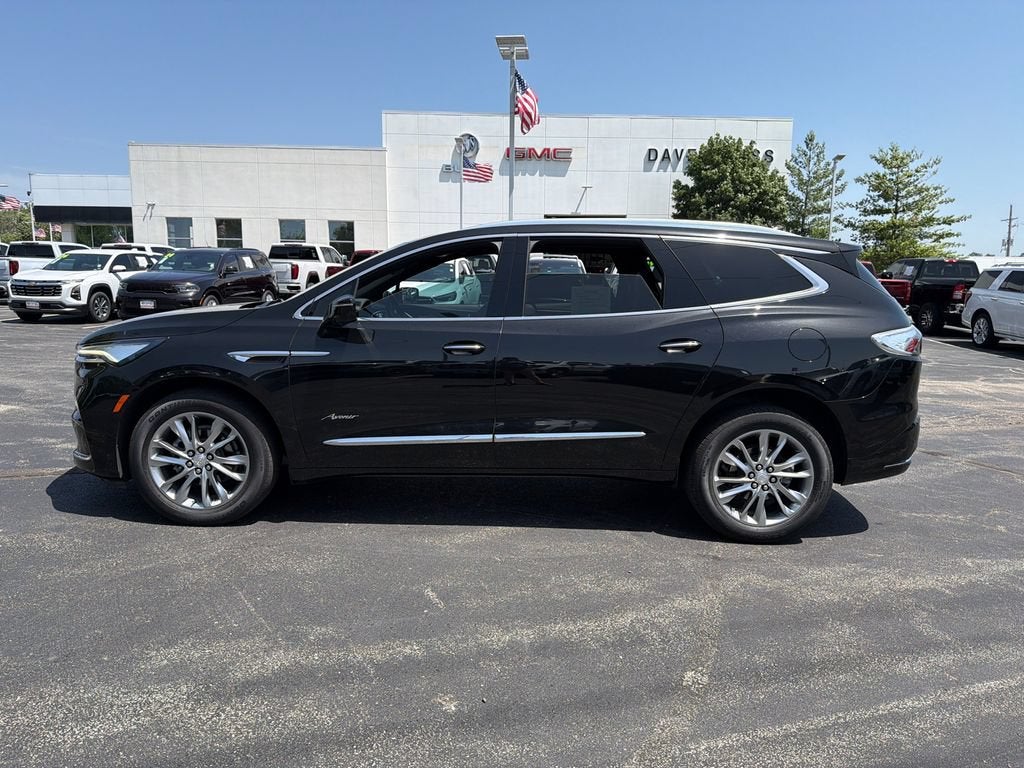 2022 Buick Enclave Avenir