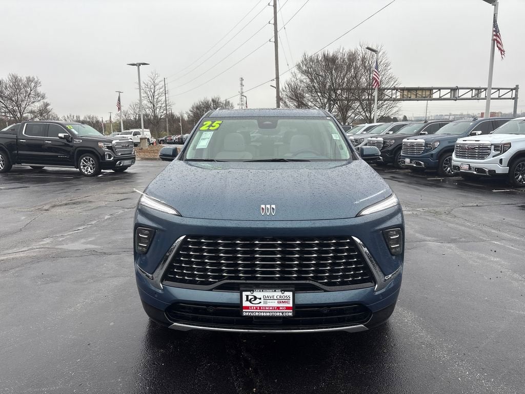 Used 2025 Buick Enclave Avenir with VIN 5GAEVCRS4SJ172379 for sale in Kansas City